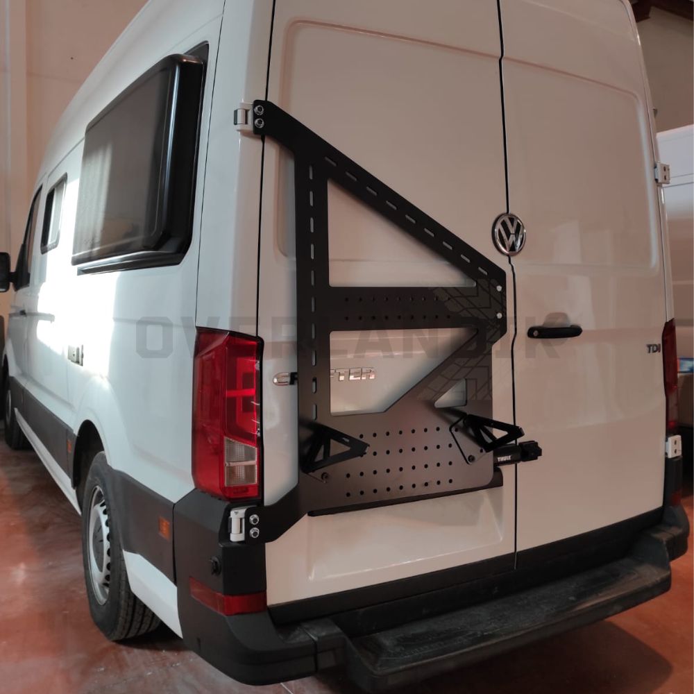 Porta ruedas de aluminio VW crafter montado en negro